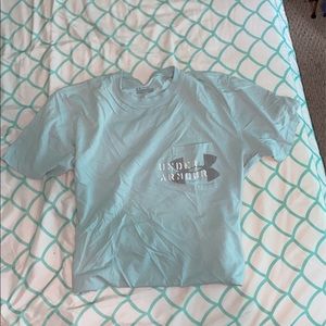 Women’s Under Armour Shirt